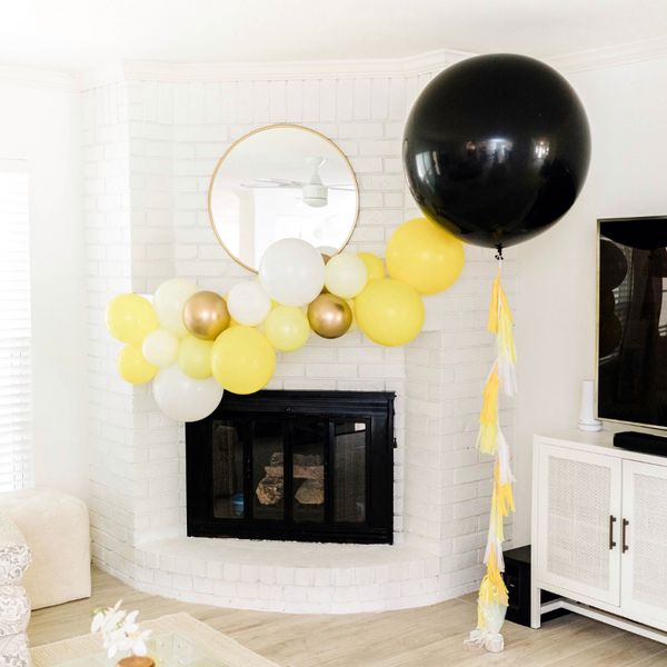 DIY Black, Gold, & White Balloon Garland Kit - Glamfetti